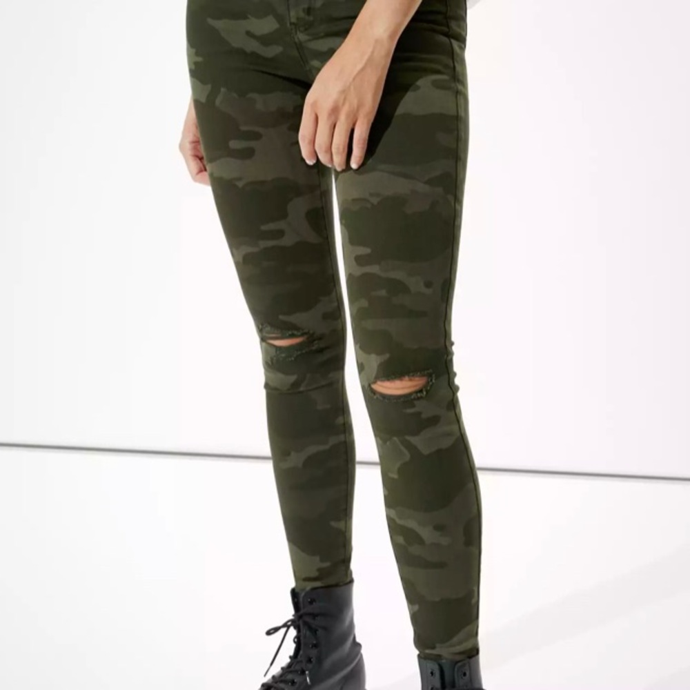 American Eagle Camo jeans